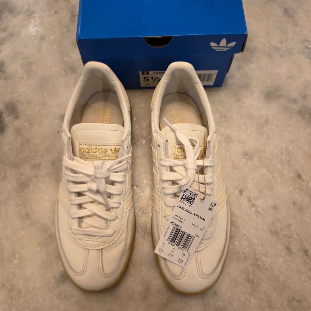 adidas Spezial Sneakers in White/Off-White - Picture 6 of 8